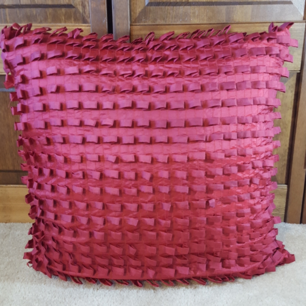 Keeco Looped Accent Throw Pillow 20" x 20"
